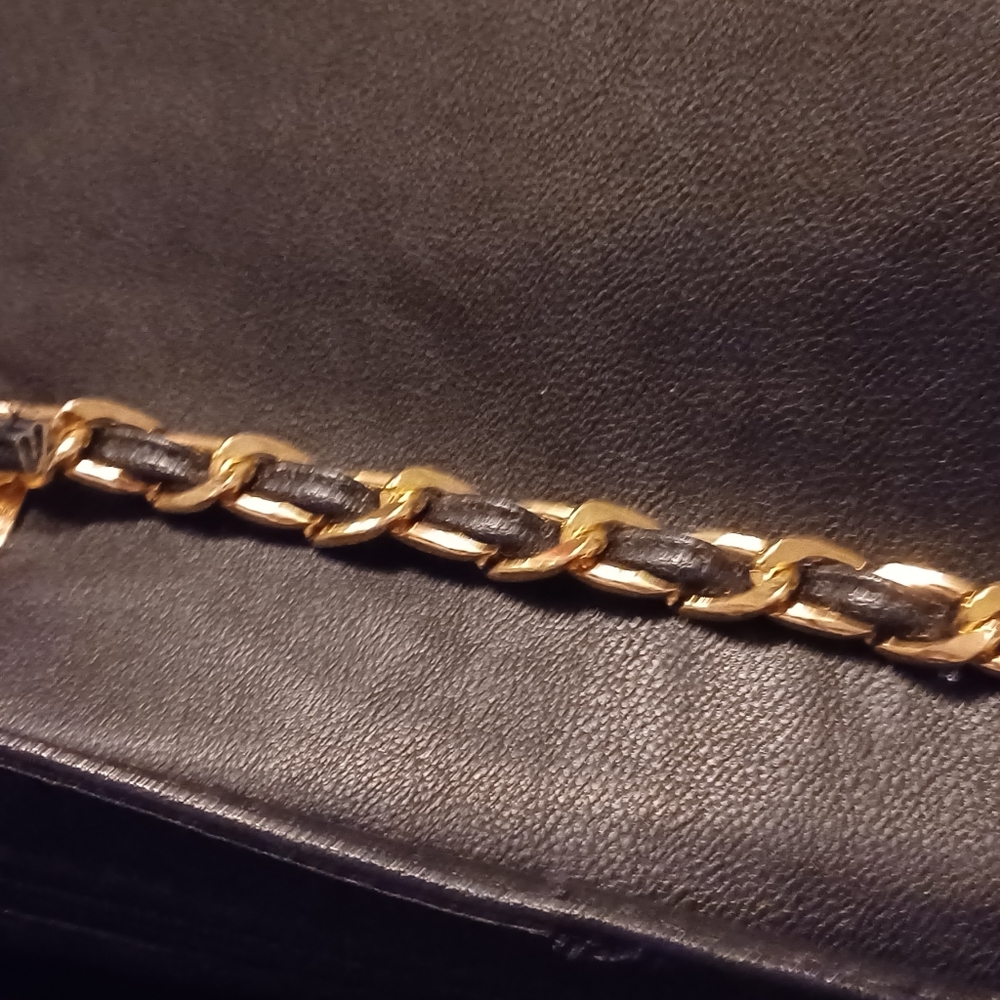 Bebe Black Crossbody Purse faux leather Gold Hardware Handbag - Picture 13 of 14